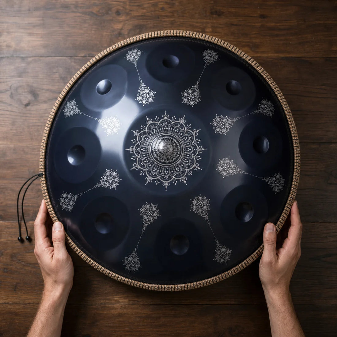 Handpan C-Dur 9–12 Noten – Edelstahl, handgraviert