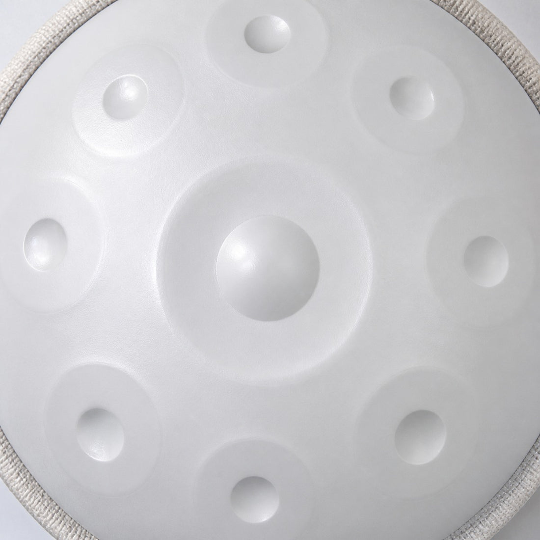 Handpan Classic Kurd oder Amara D-Moll 9–12 Noten – Weiß